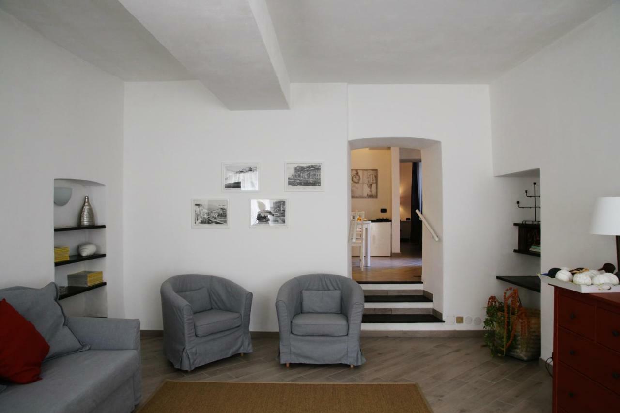 Apartmán Posidonia Casa Al Mare In Citta Janov Exteriér fotografie