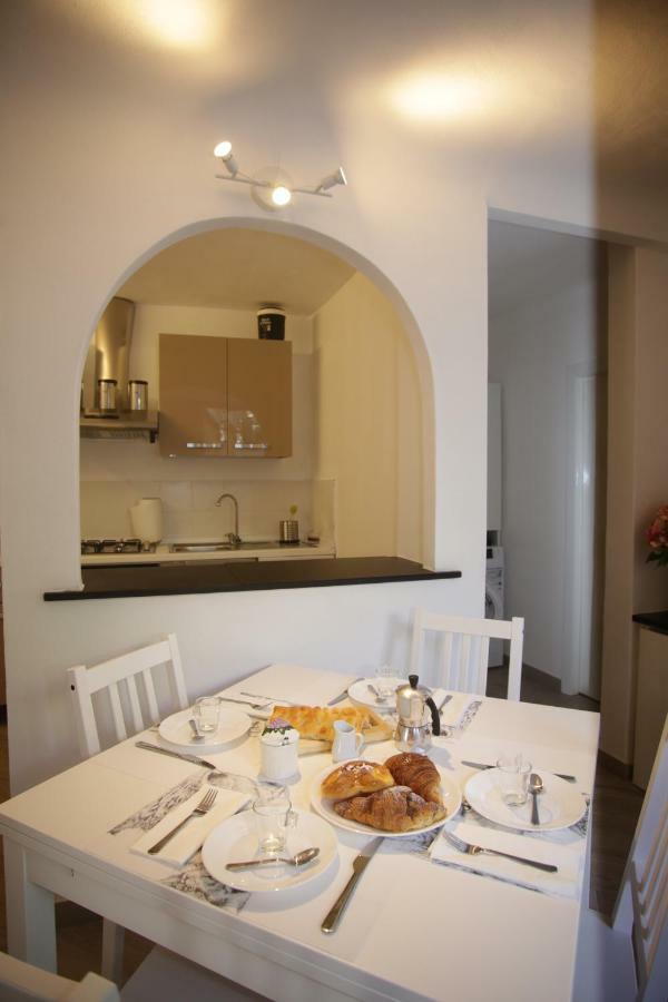 Apartmán Posidonia Casa Al Mare In Citta Janov Exteriér fotografie