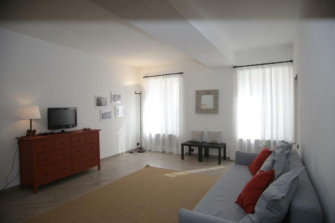 Apartmán Posidonia Casa Al Mare In Citta Janov Exteriér fotografie